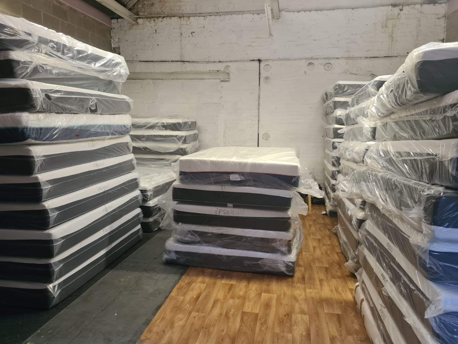 Brook & Wilde The Elite Mattress Super King 28x180x200 (cm) RRP 1,395£